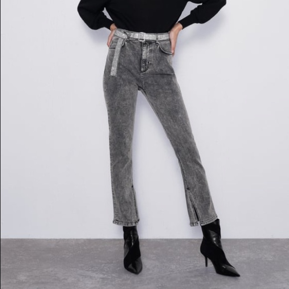 New NWT Zara Z1975 High Rise Slim fit Jeans with Rhinestone Belt Size 8
